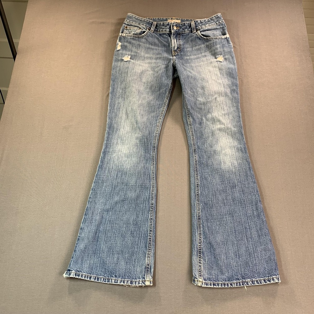 BKE Culture Long Jeans Men 32x33.5 Blue Bootcut Distressed Denim USA Medium Wash - Picture 2 of 16
